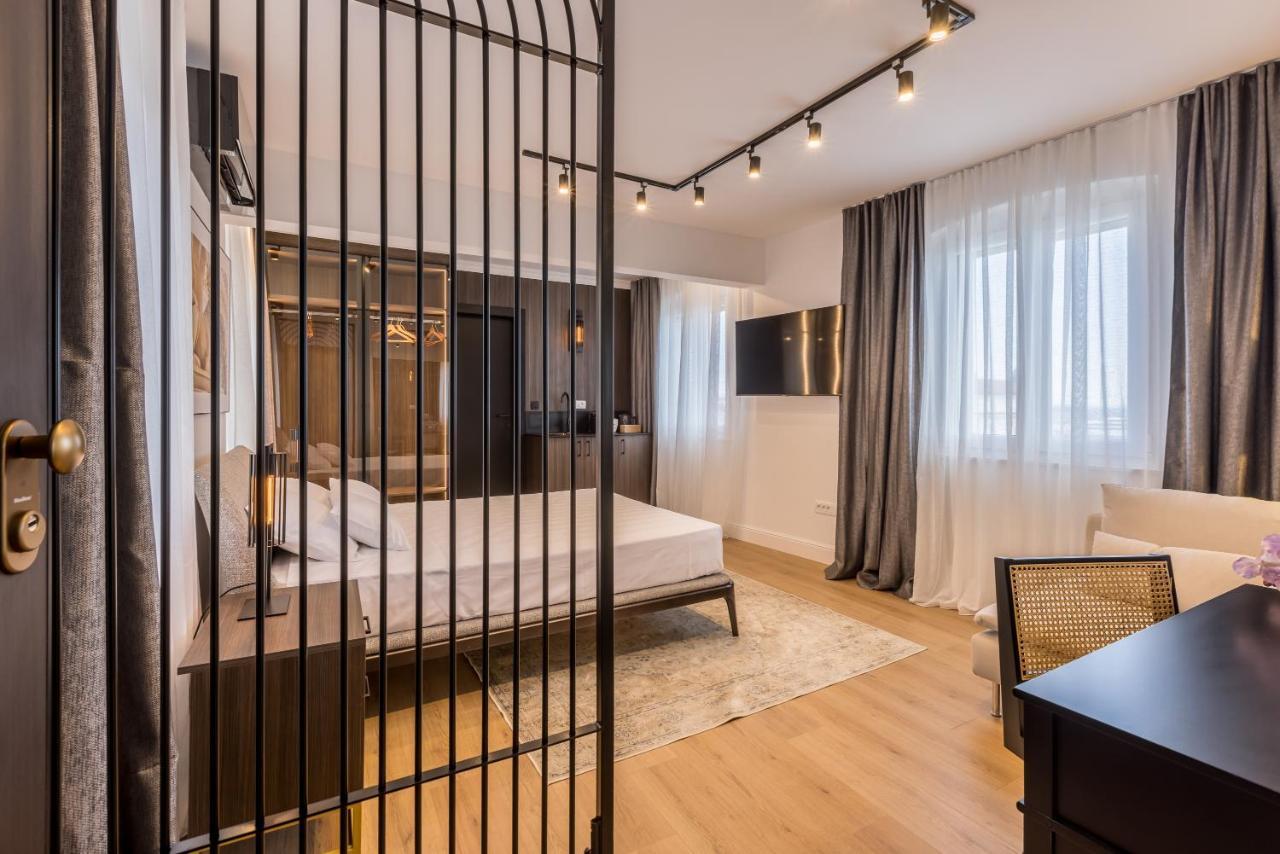 Palazzo Romano Suite 2 สปลิท ภายนอก รูปภาพ